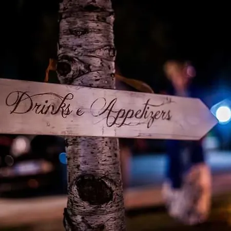 Agriturismo Santu Marcialis בית חווה *