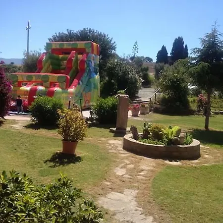 Agriturismo Santu Marcialis בית חווה