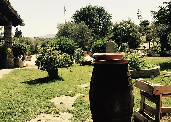 Agriturismo Santu Marcialis Farm stay *