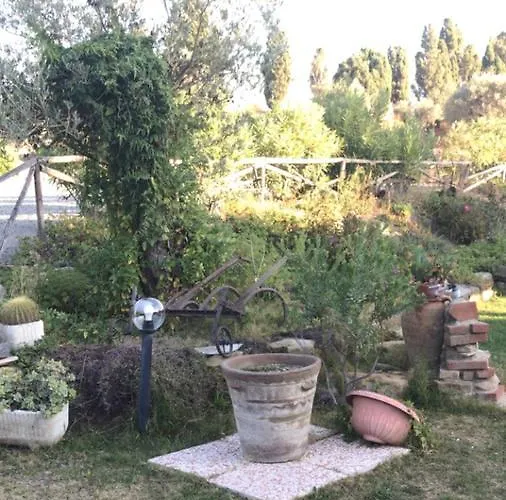 Agriturismo Santu Marcialis Farm stay Dolianova